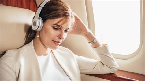 How to Listen to Music on a Plane: Exploring the Art of In-Flight Audio Enjoyment and Its Unexpected Benefits